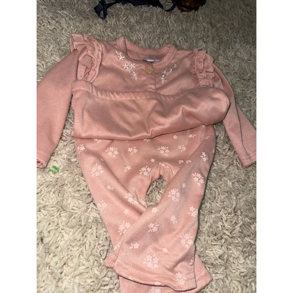 Baby girl two piece outfit - Picture 3 of 3